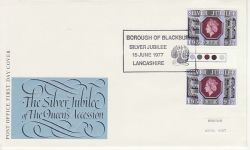 1977-06-15 Silver Jubilee T/L Gutter Stamps Blackburn FDC (79121)