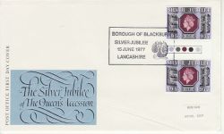 1977-06-15 Silver Jubilee T/L Gutter Stamps Blackburn FDC (79126)